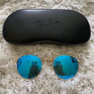 LIKE NEW polarized Ray Ban sunglasses